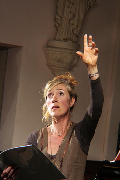 Anne-C�cile CRAPIE